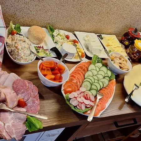 Monika Guest house 3*